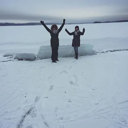 Kullasmarina 别墅 *