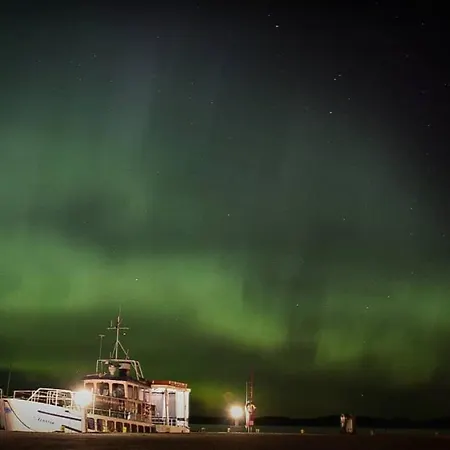 Kullasmarina 别墅 *